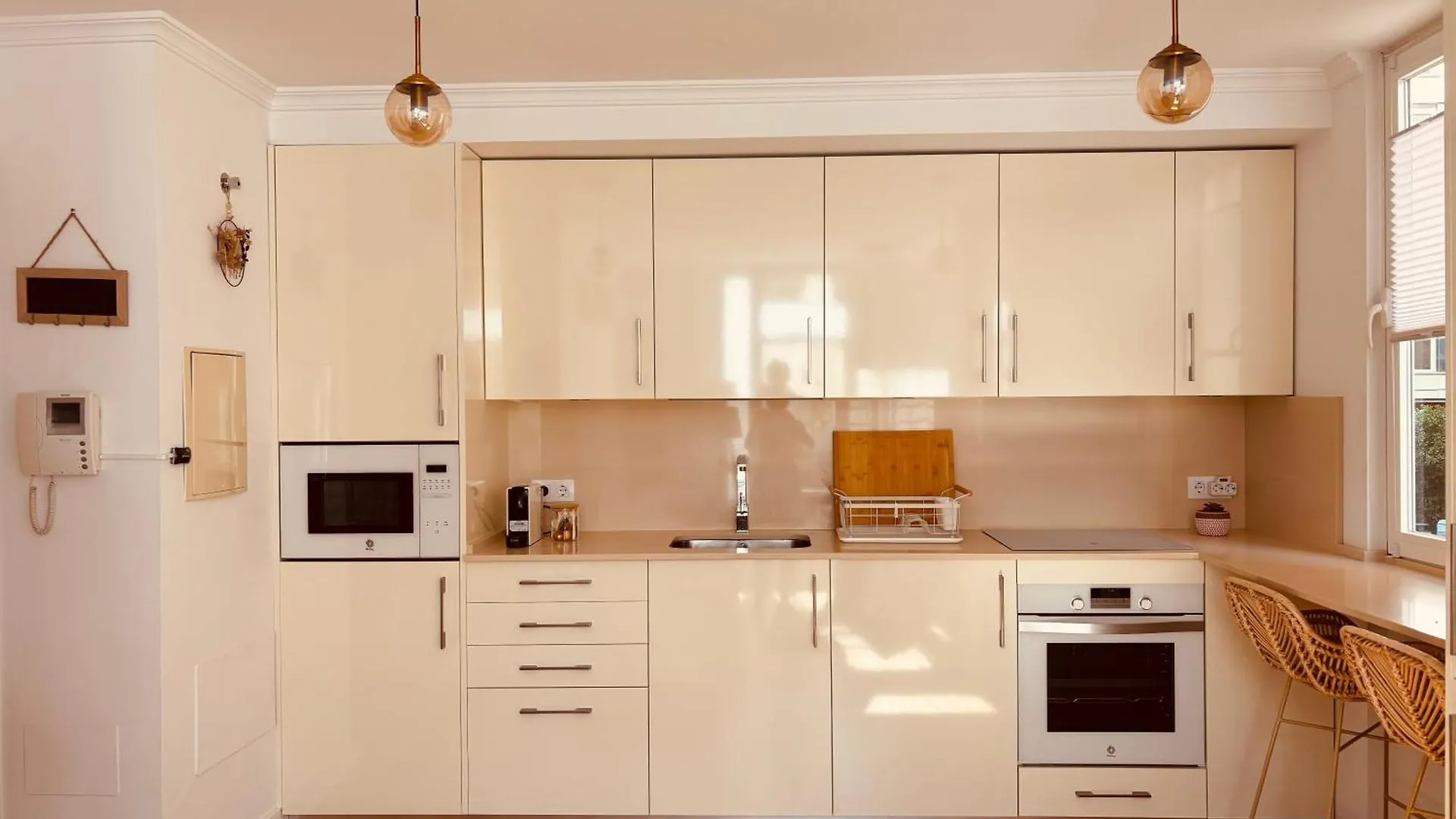 Apartment With Private Terrace, Kingsize Bed, Highspeed-Wifi & Ac Malaga