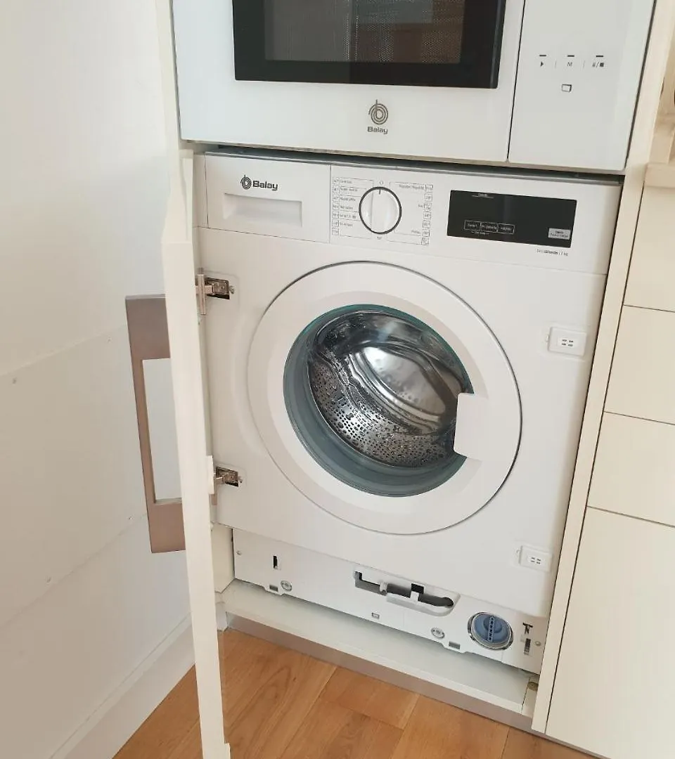 Apartment With Private Terrace, Kingsize Bed, Highspeed-Wifi & Ac Malaga