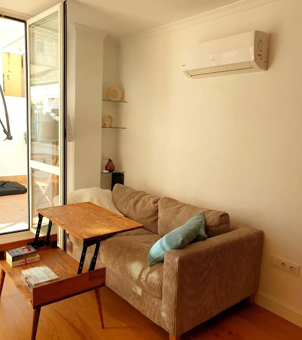 Apartment With Private Terrace, Kingsize Bed, Highspeed-Wifi & Ac Malaga
