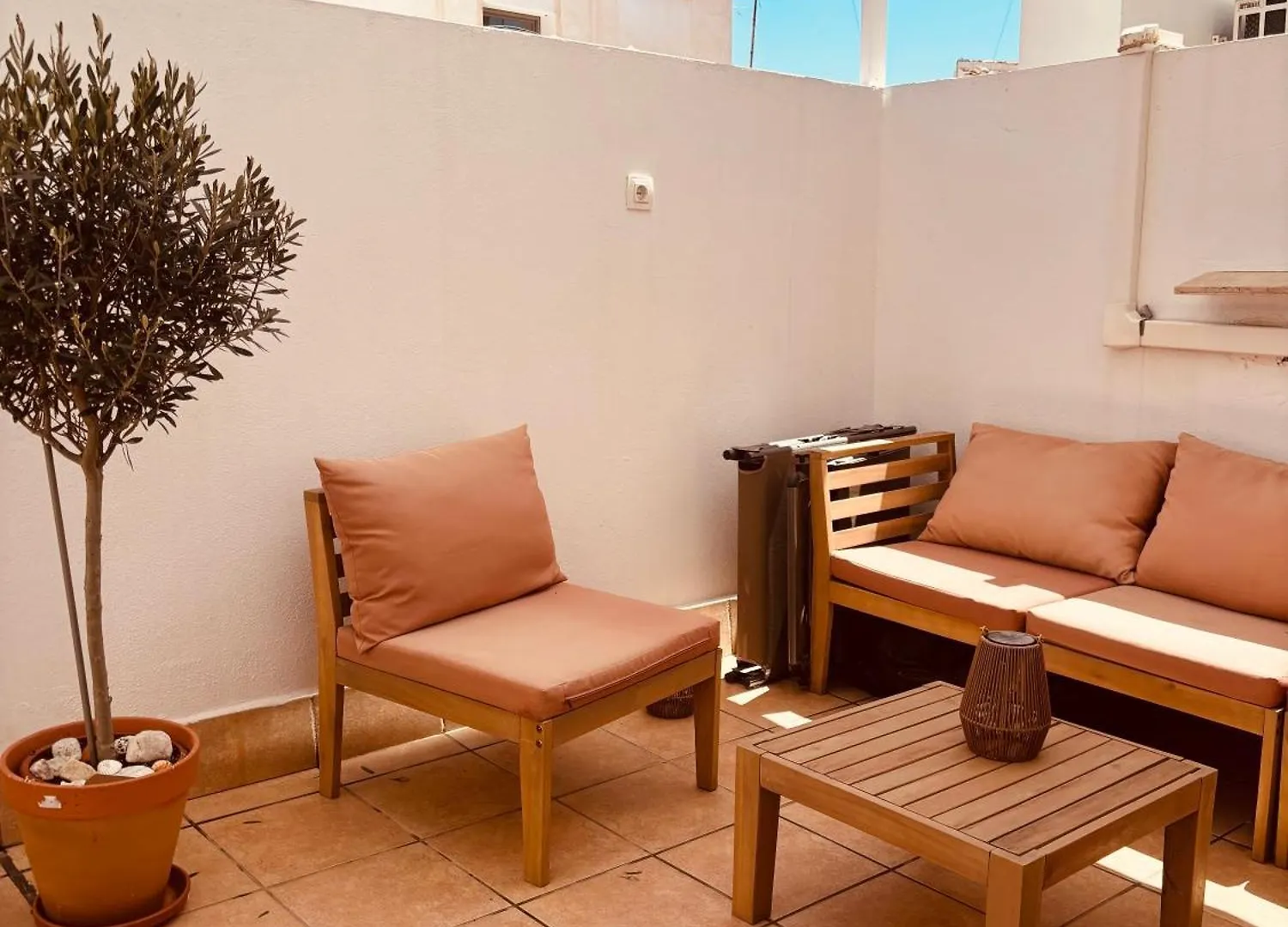 Apartment With Private Terrace, Kingsize Bed, Highspeed-Wifi & Ac Malaga